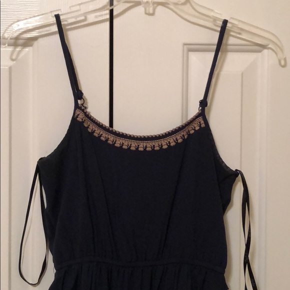 Simple top - Picture 2 of 5